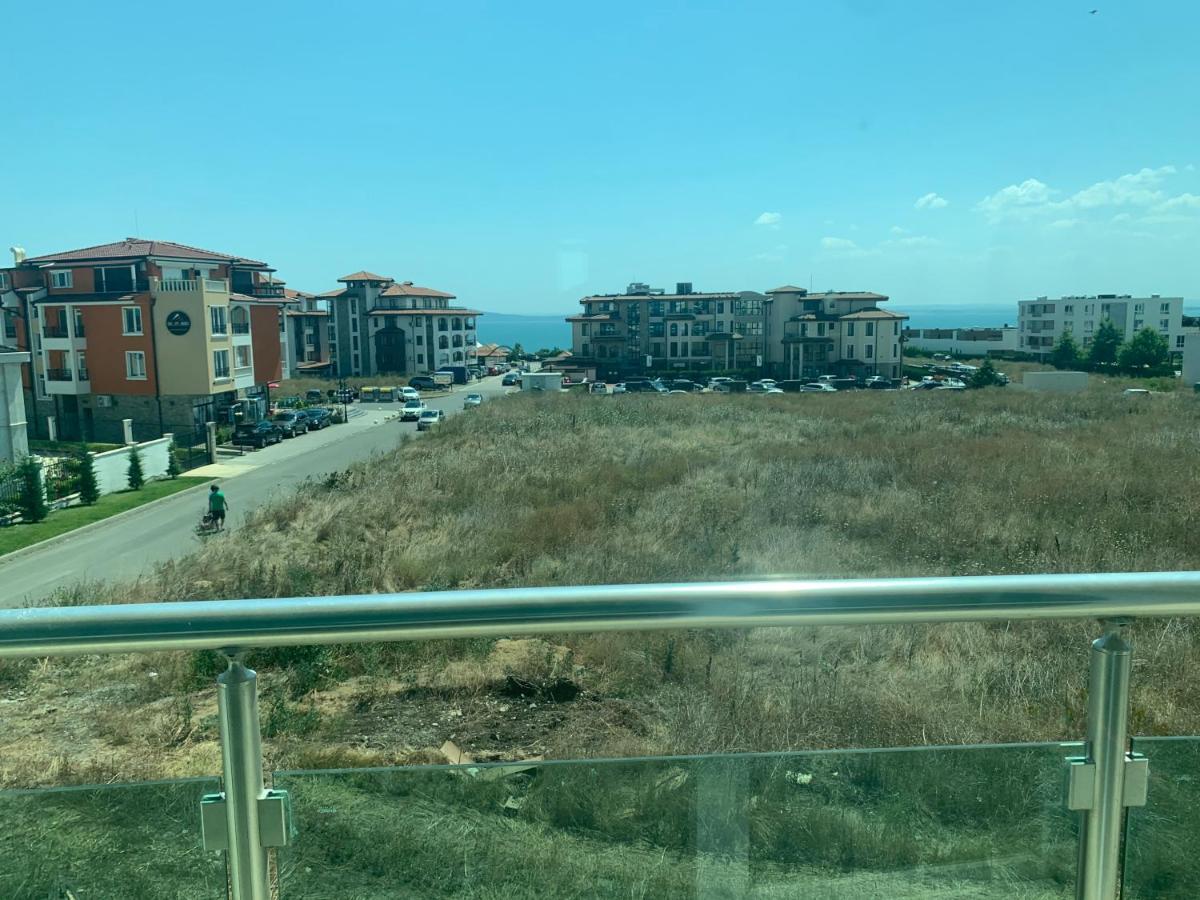 Apartamento Апартамент В Сарафово Burgas Exterior foto