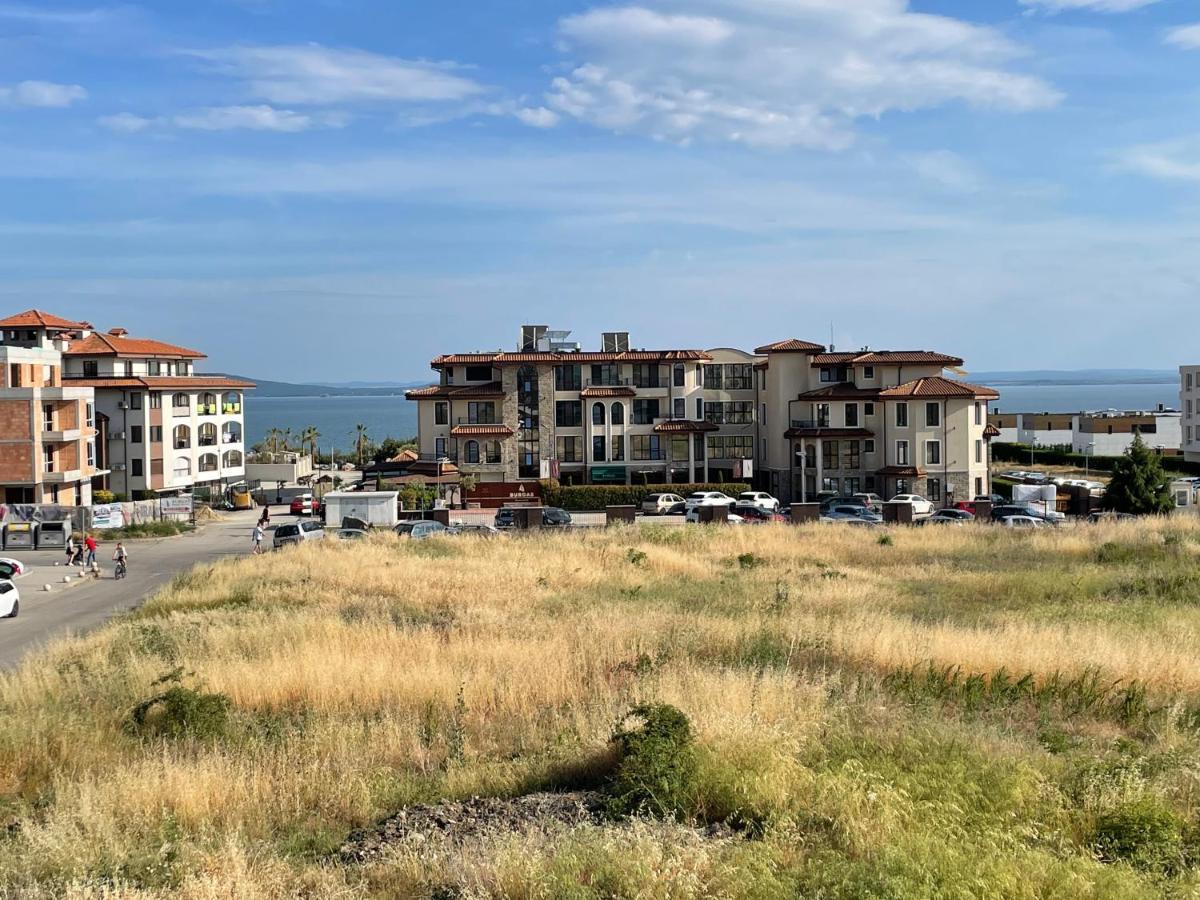 Apartamento Апартамент В Сарафово Burgas Exterior foto